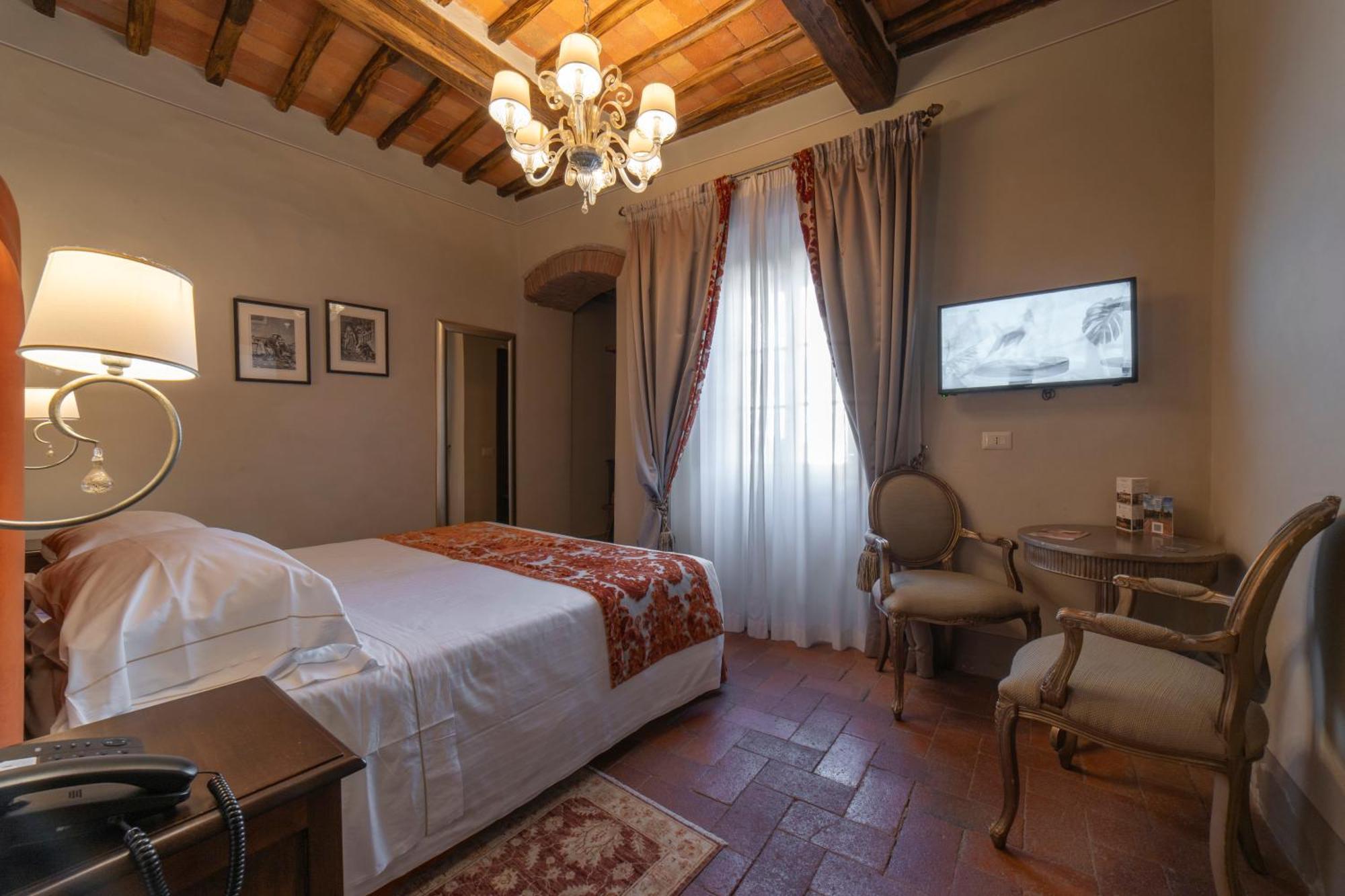 Palazzo Leopoldo Dimora Storica&Spa Radda In Chianti Esterno foto